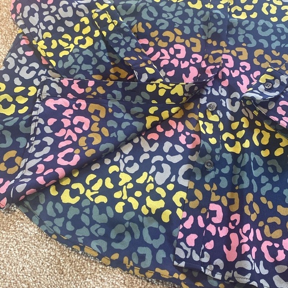 BODEN Silk Button Down Shirt Rainbow Geo Animal AOP Navy Yellow Pink Gray M - Picture 4 of 9